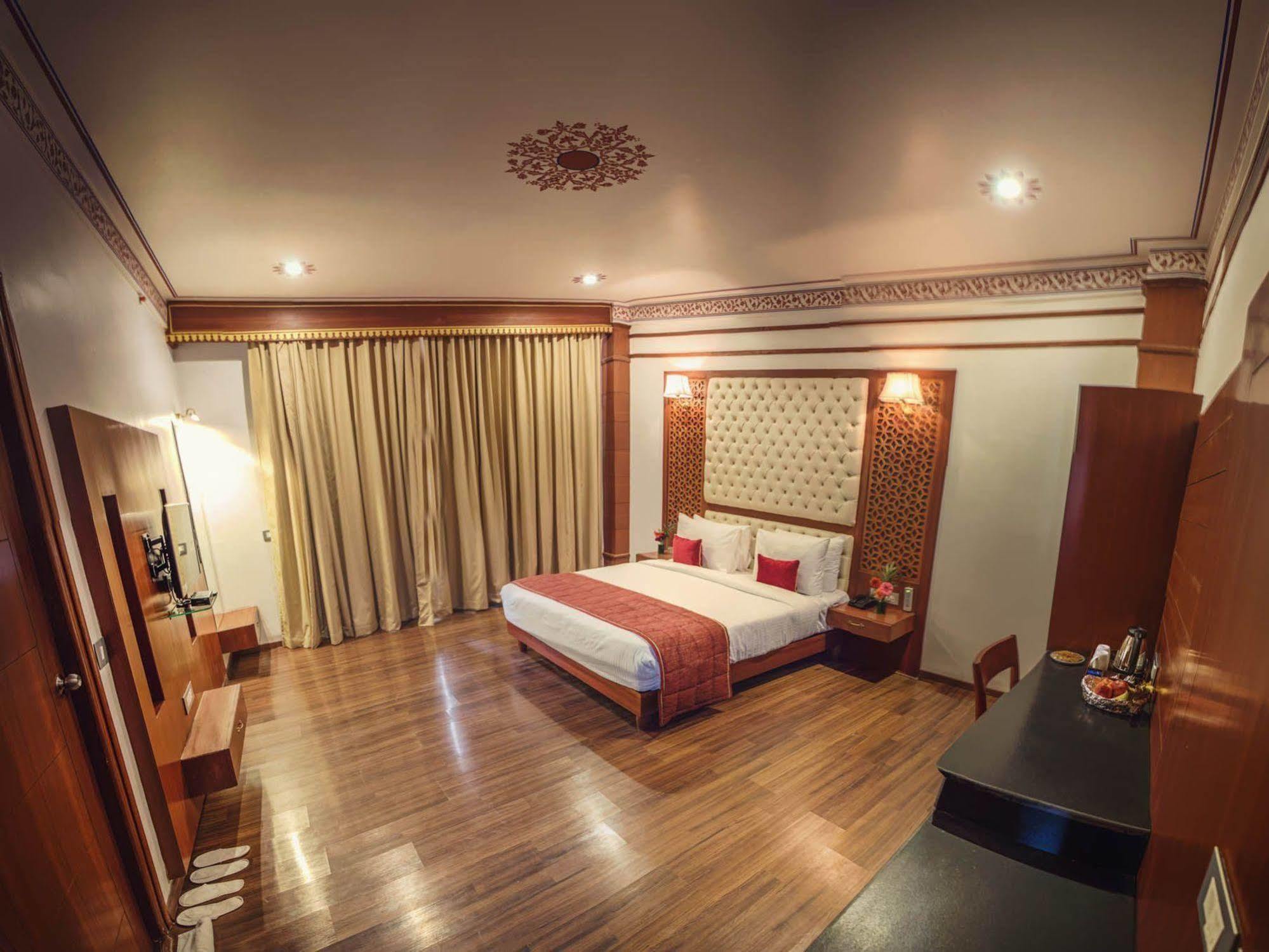 Regenta Resort Vanya Mahal Ranthambore Sawai Madhopur Extérieur photo